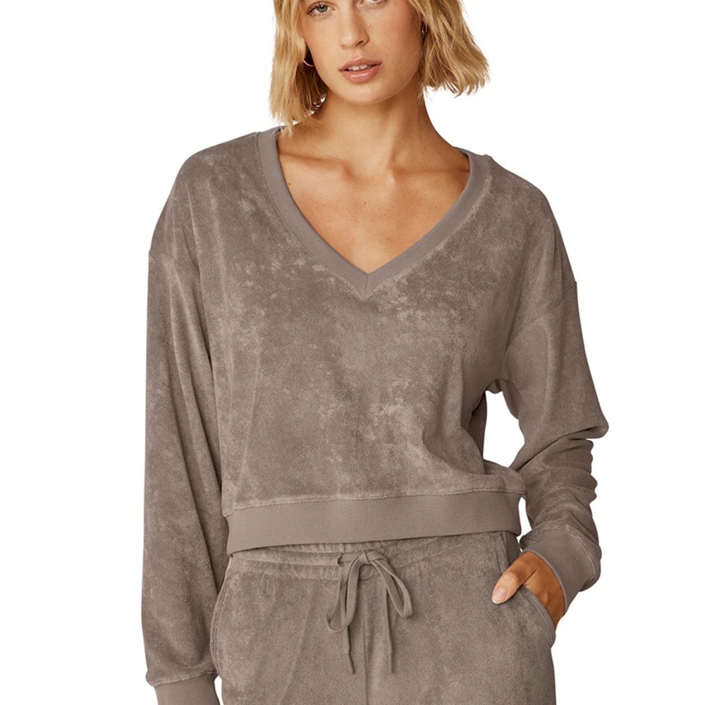 Beyond Yoga Tropez V-Neck Long Sleeve Pullover - Birch